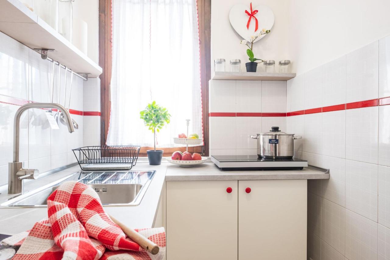 Casa Dolce Casa Desenzano - 2 Passi Dal Lago Appartement Desenzano del Garda Buitenkant foto