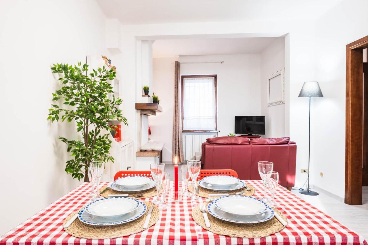 Casa Dolce Casa Desenzano - 2 Passi Dal Lago Appartement Desenzano del Garda Buitenkant foto